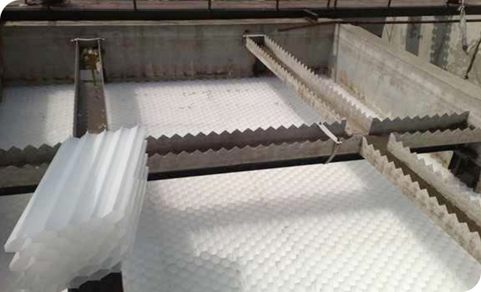 Media TUBE SETTLER putih